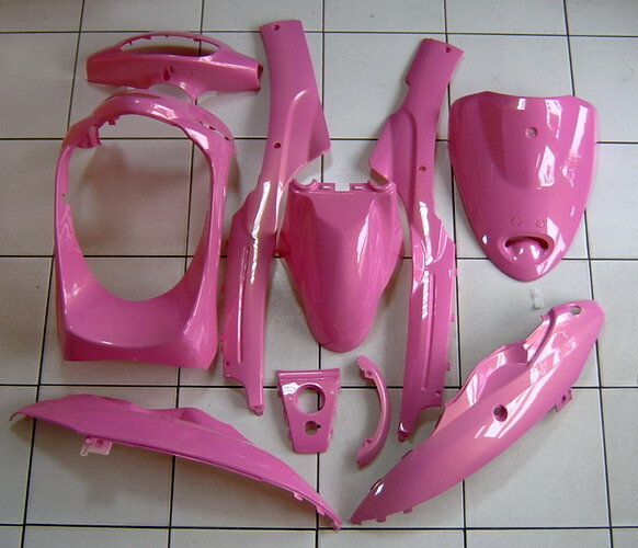 Komplett Verkleidung QT-9 PINK Met.